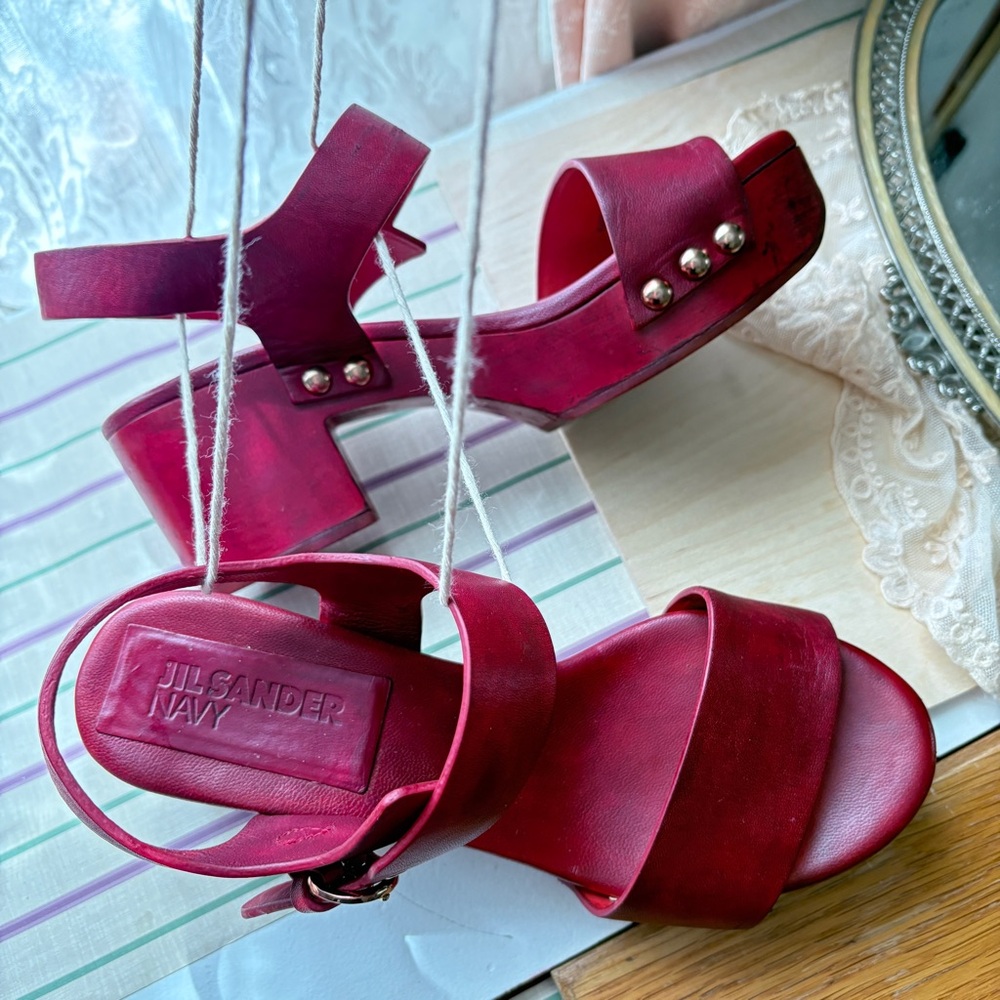 🥀 Jil Sander Red Leather Platform Sandals with Gold Rivets Size 38 (US 7) 🥀